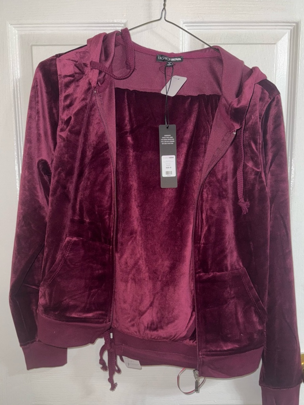 Fashion Nova Women's Velvet Zip-Up Hoodie and Jogger pants set Burgundy- Medium
